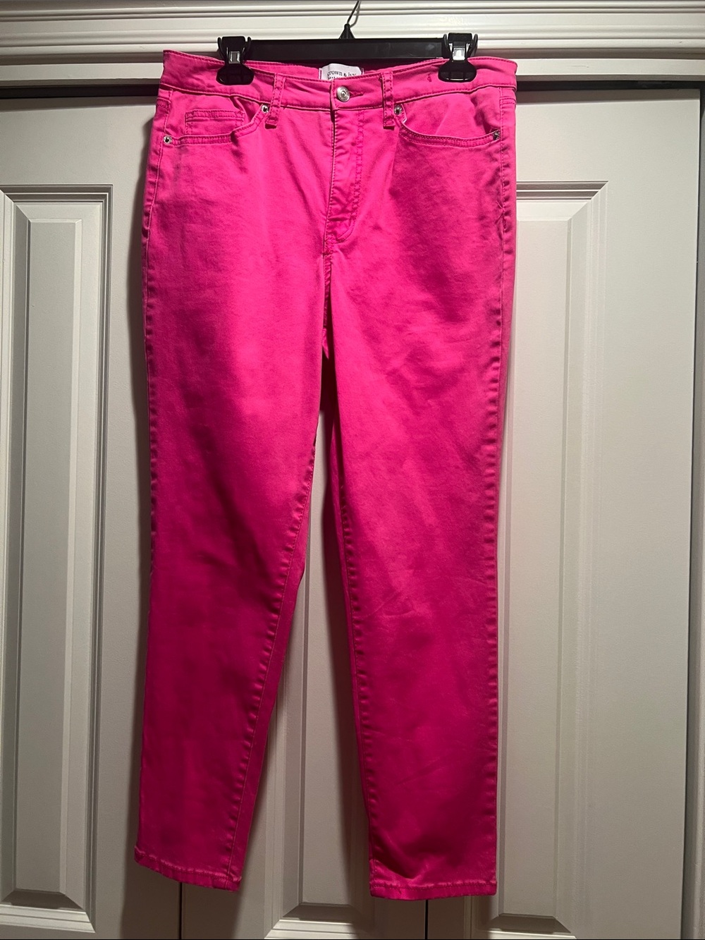 crown & ivy Bright Pink Skinny Jeans